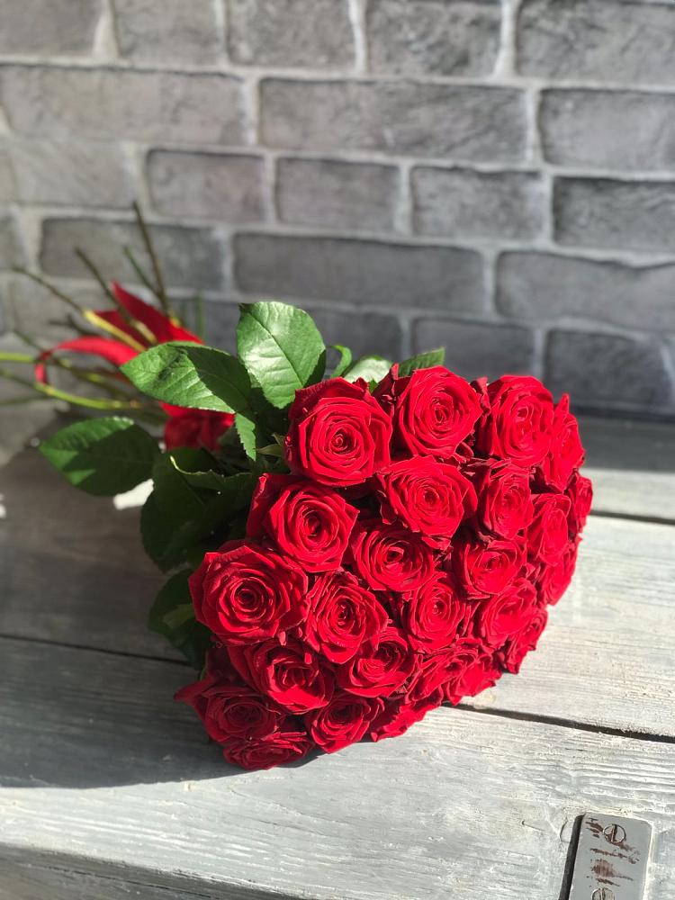 Букет Красные розы Фридом в Новочернореченский