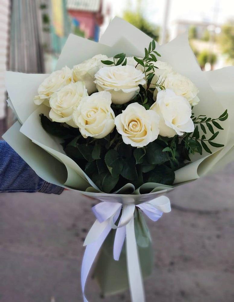 Букет Белые розы Проуд в Новочернореченский