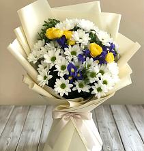 Букет цветов из:  Ирисы, Хризантемы и Розы #REPLACE_PRED# Новочернореченский