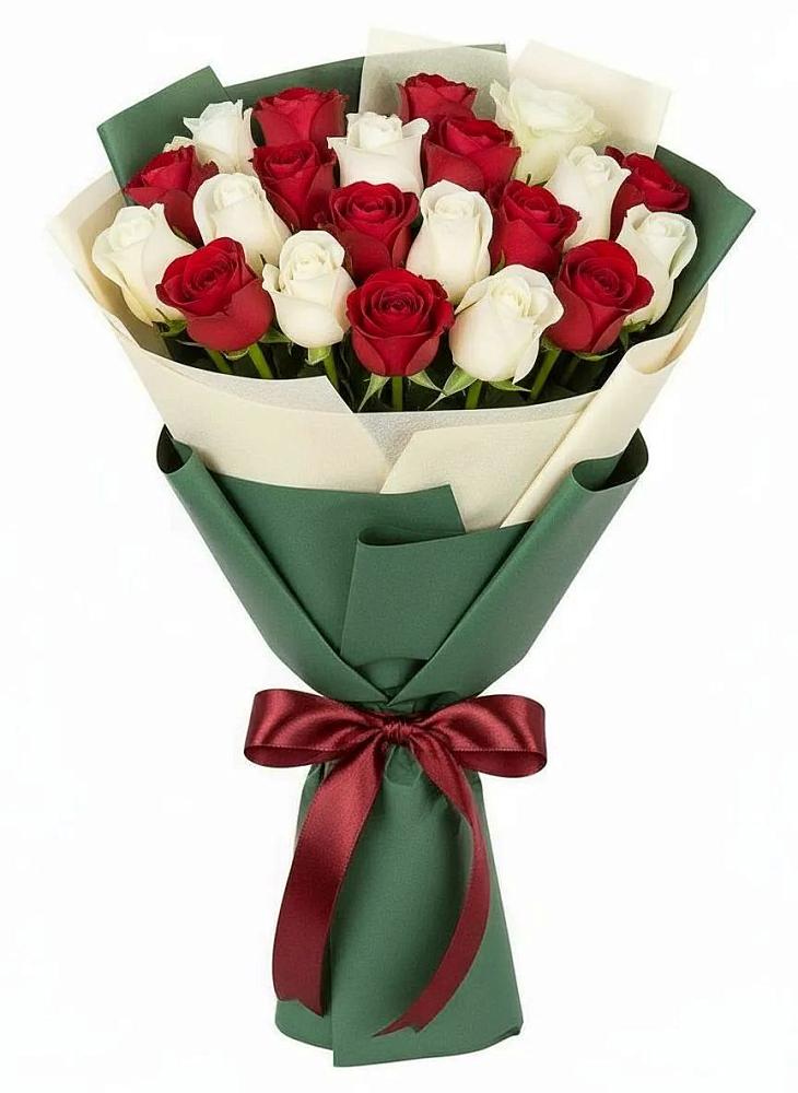 Букет Микс из красных и белых роз в Новочернореченский